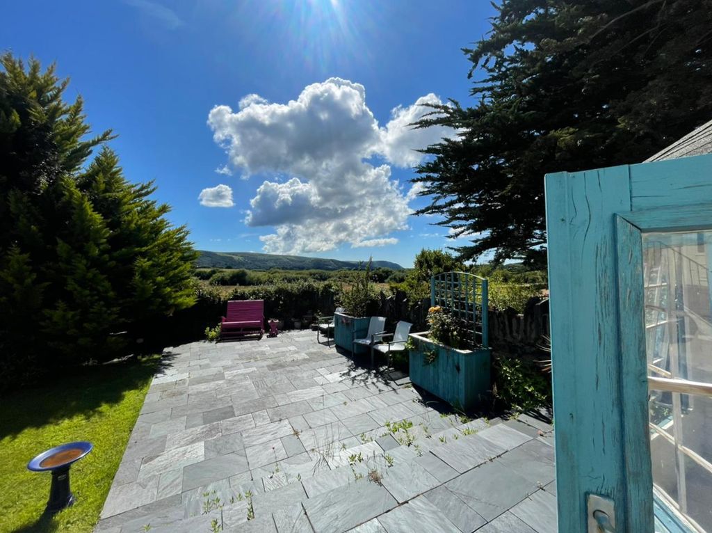 Property photo 2 of 34 Photo-2024-07-08-15-43-57 (1).Jpg