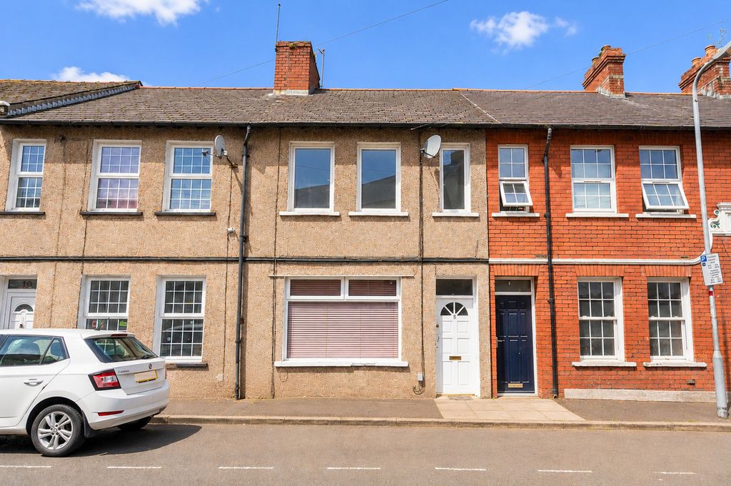 Property photo 1 of 16