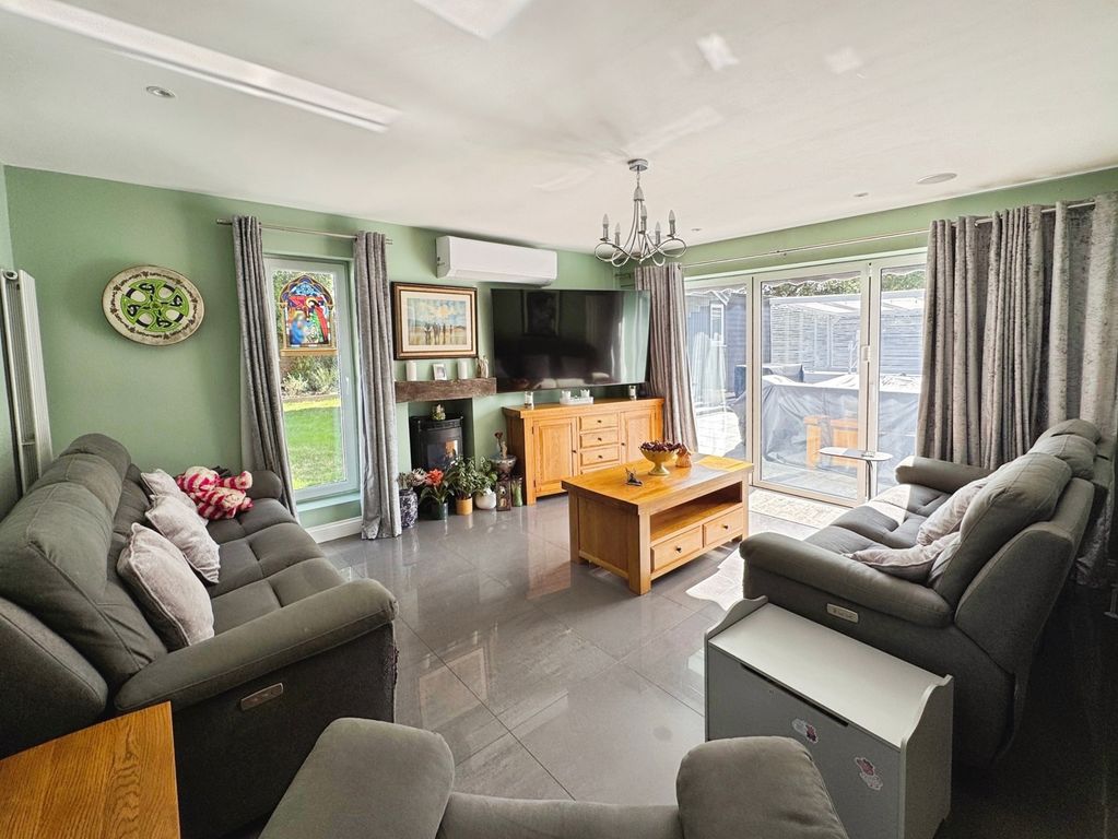 Property photo 3 of 22 Pbox-Img.Jpg