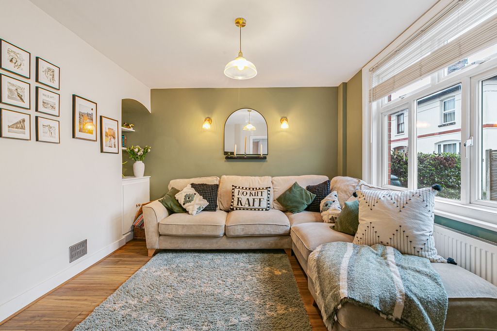 Property photo 2 of 29