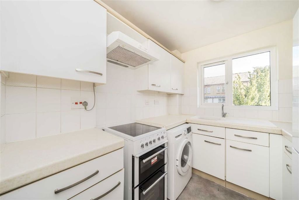 Property photo 3 of 5