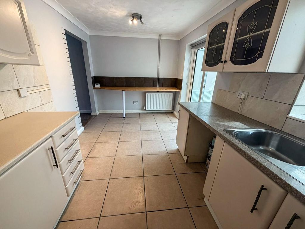 Property photo 3 of 13 Tlc_d74Cffc0-994d-4748-9Bb2-93039529Edd5_24A7Ea2.J
