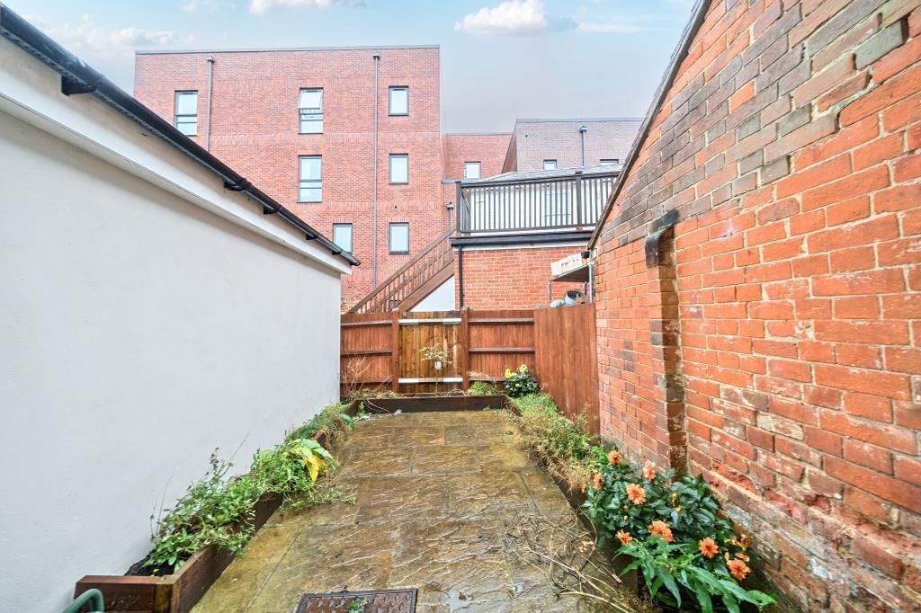 Property photo 2 of 19 Garden