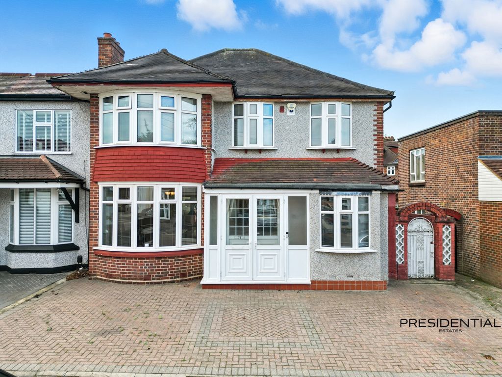 Property photo 1 of 41