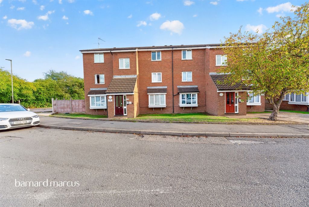 Property photo 1 of 12