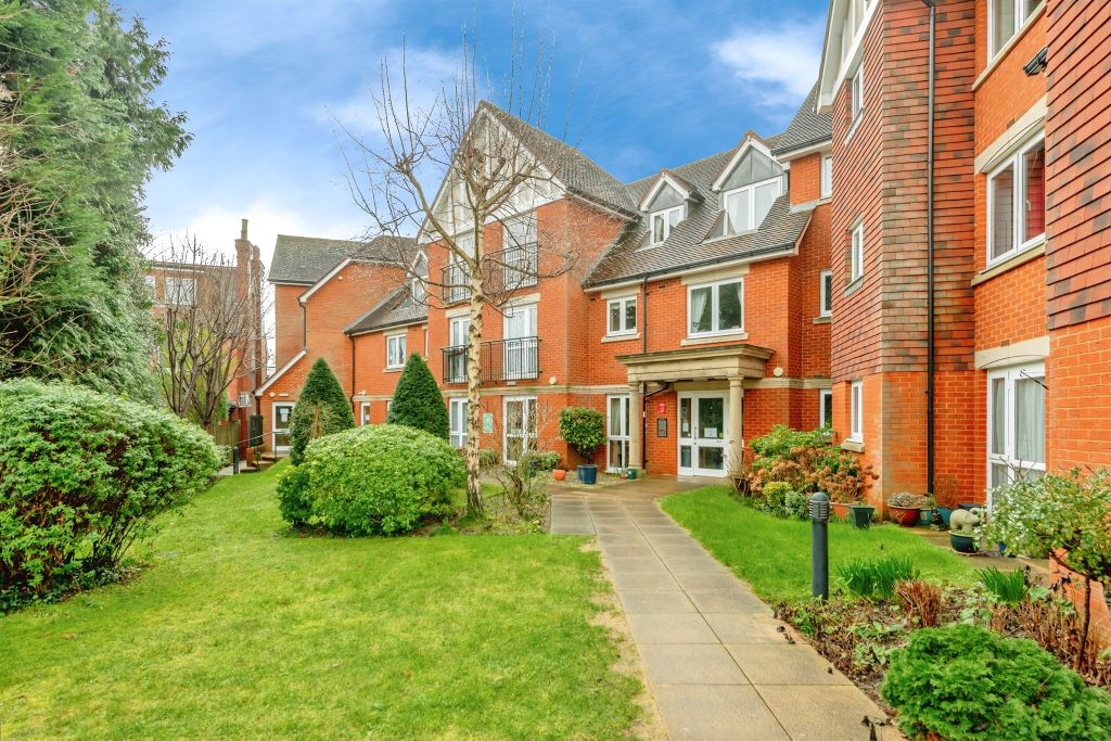 Property photo 1 of 12