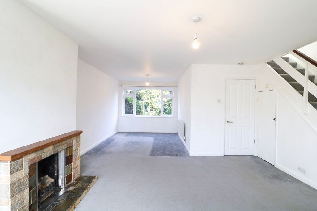 Property photo 3 of 14 Livingdining Room1.3