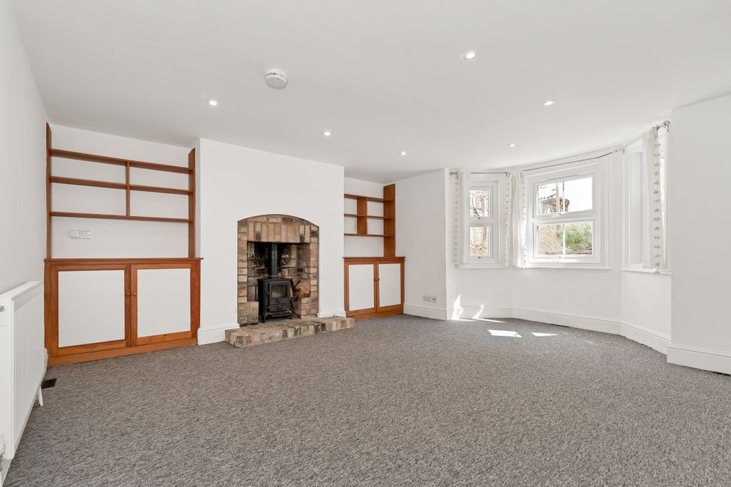 Property photo 2 of 14 Living Room