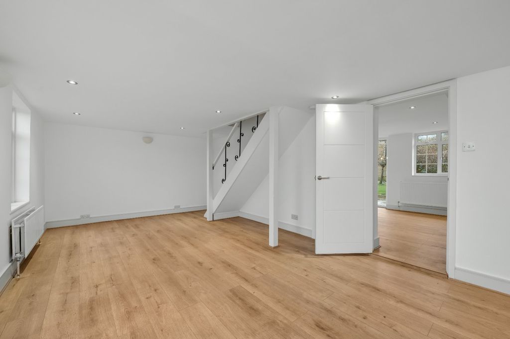 Property photo 3 of 15 Reception Room