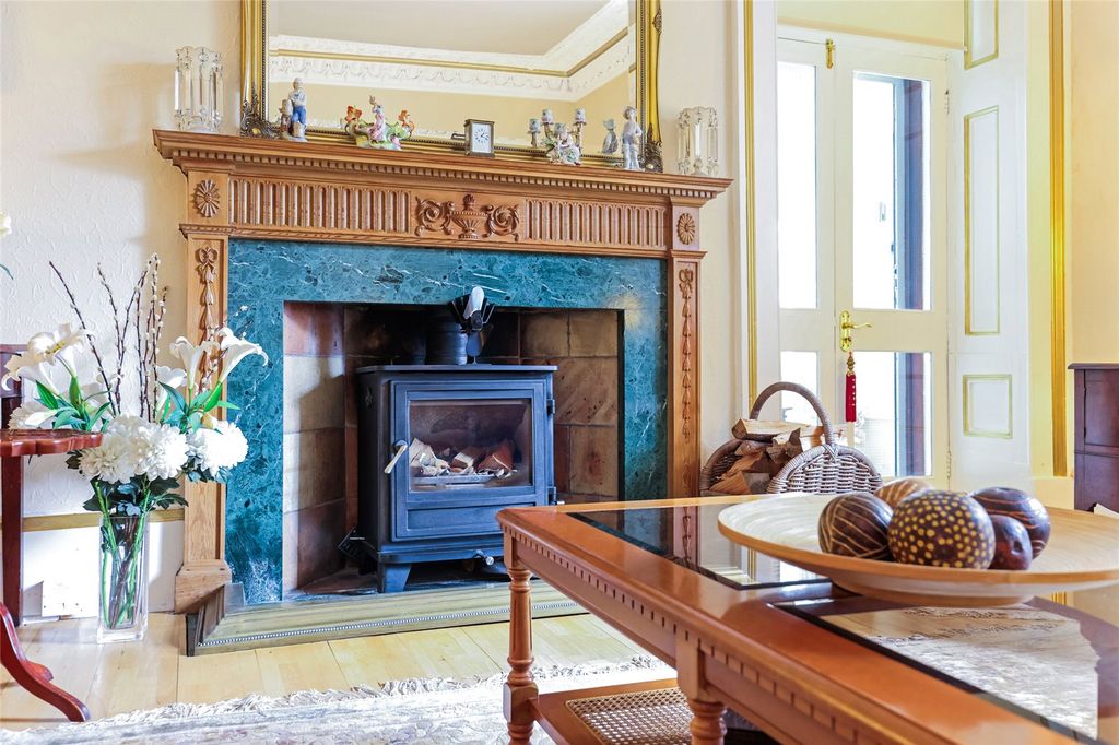 Property photo 3 of 26 Family Room