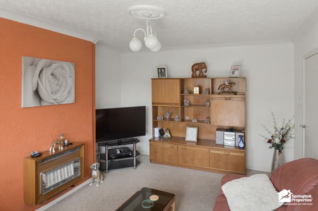 Property photo 3 of 12 Image 2