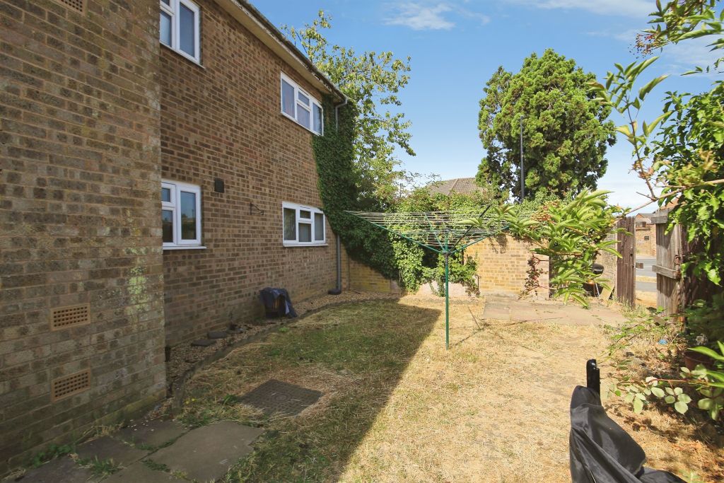 Property photo 3 of 12