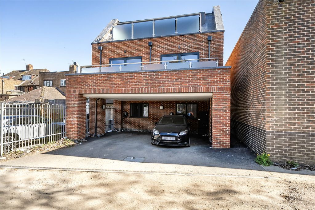 Property photo 1 of 20 Picture No. 17