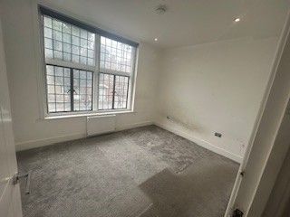 Property photo 3 of 7 9