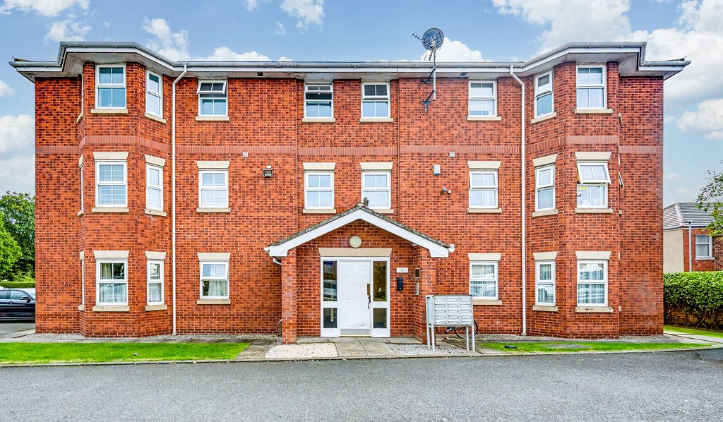 Property photo 1 of 17 22 Oxford Court