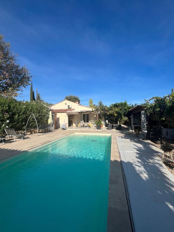 Property photo 1 of 11 House With 2 Bedrooms, Pool And 2000 m2 Of Land