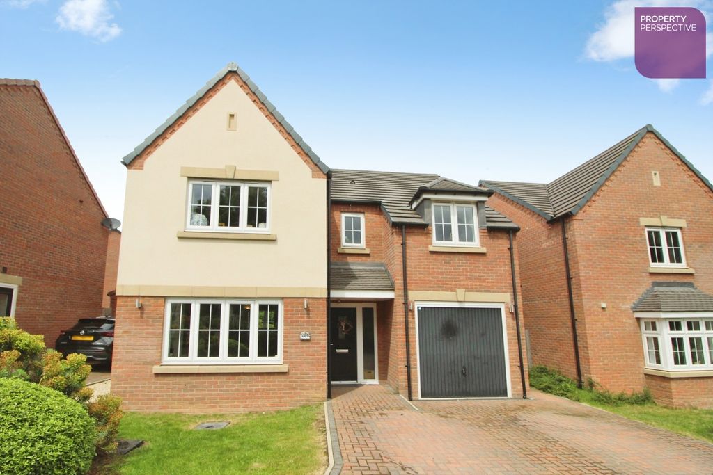 Property photo 1 of 17 Pbox-Img.Jpg