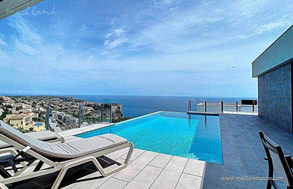 Property photo 1 of 15 Modern Designer Villa On A Large Plot With Sea Views In Benitachell
