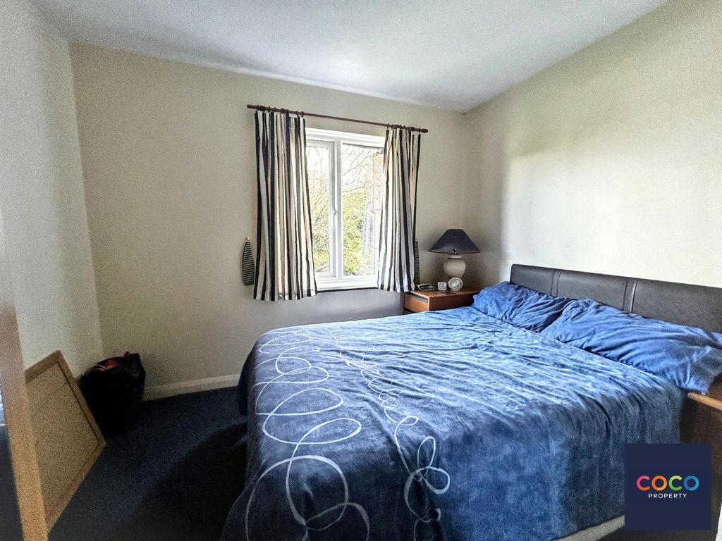 Property photo 3 of 9 4915816