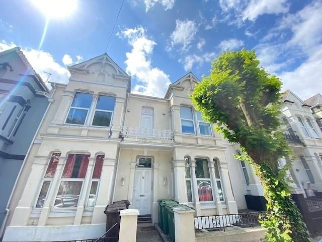 Property photo 1 of 8 Flat 3, 10 Connaught Front.Jpg