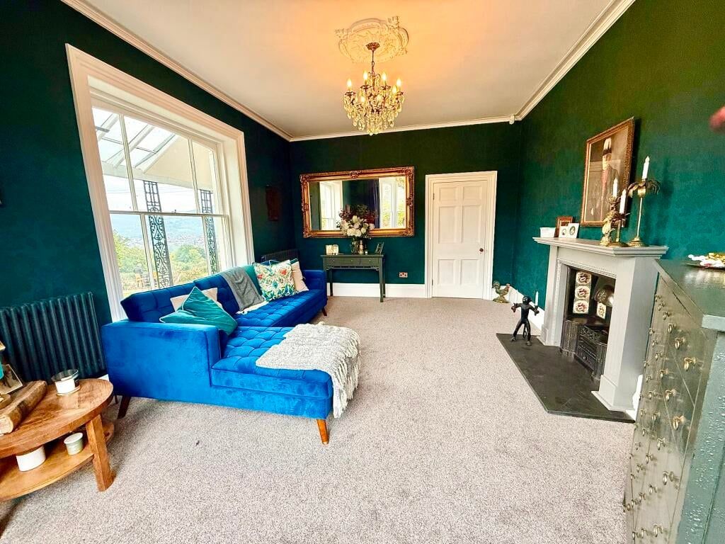 Property photo 3 of 37