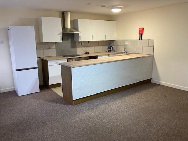 Property photo 3 of 6 Kitchen 2.Jpg