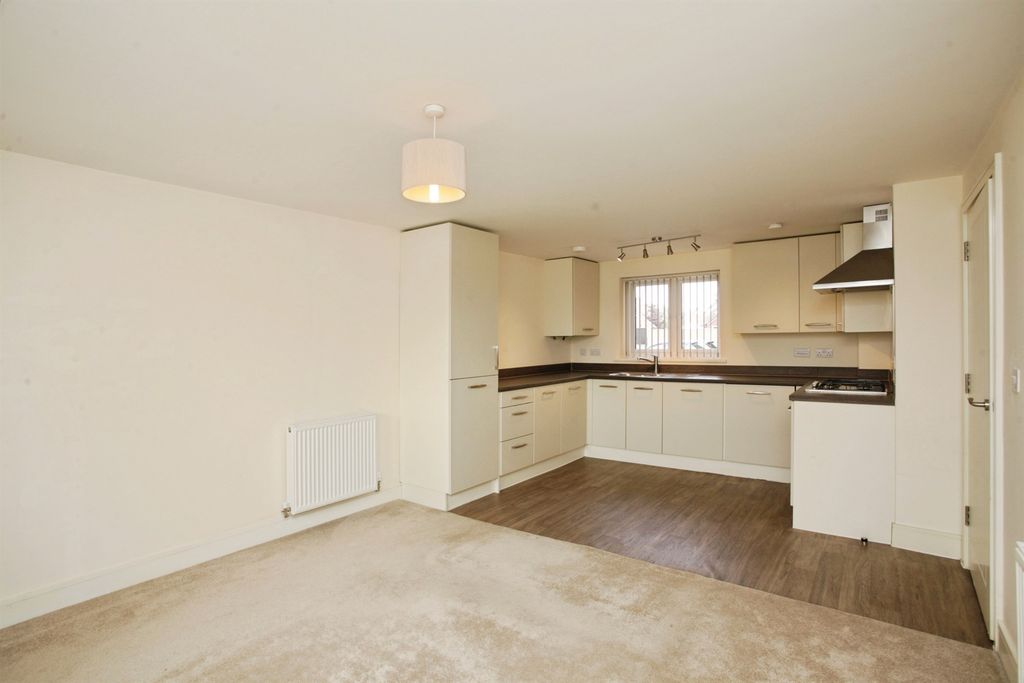 Additional image 8 of 2 bed flat for saleWeinstock Court Tainter Close, Rugby CV21