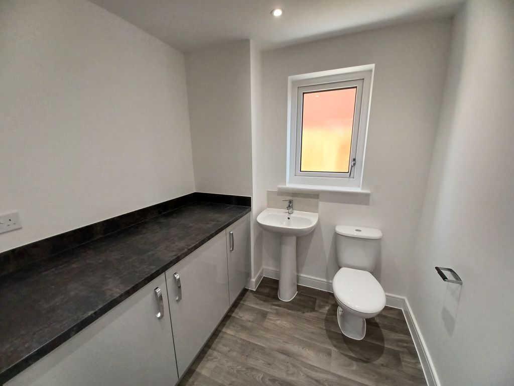 Property photo 3 of 11 Photo 4