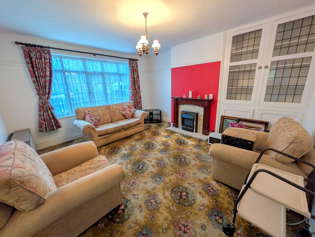 Property photo 2 of 10 Lounge