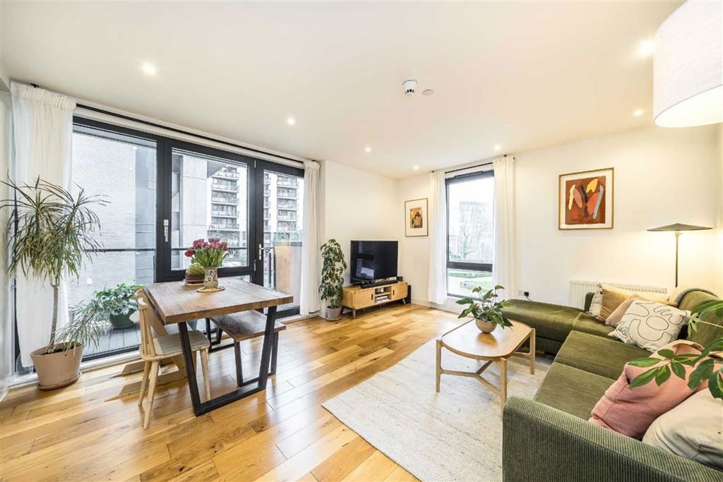 Property photo 2 of 11