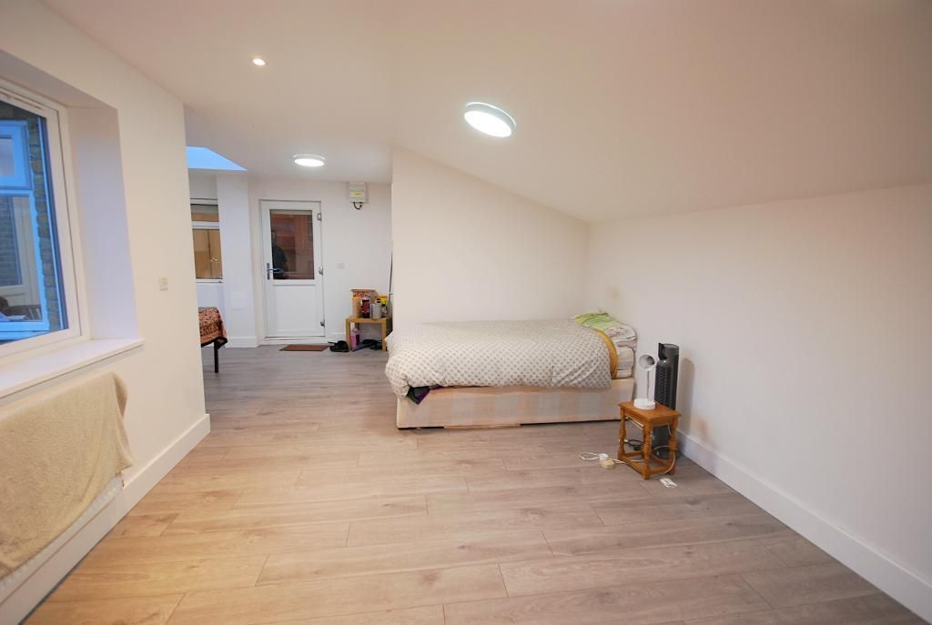 Property photo 3 of 14 Photo 3