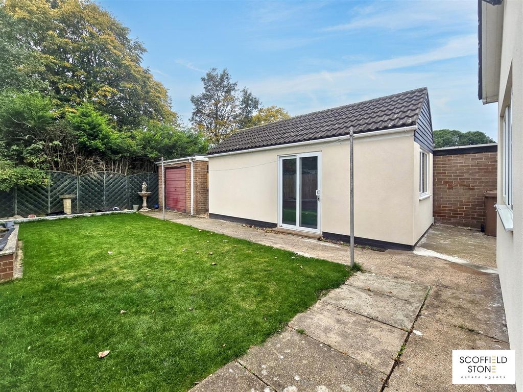 Property photo 3 of 14 Garden Studio