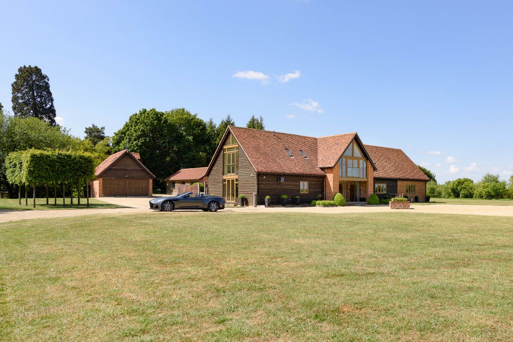 Property photo 3 of 40