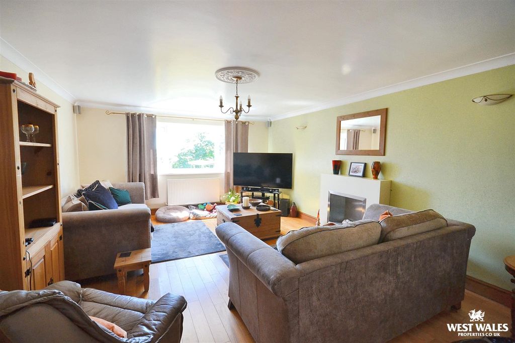 Property photo 3 of 22 1 (26).Jpg