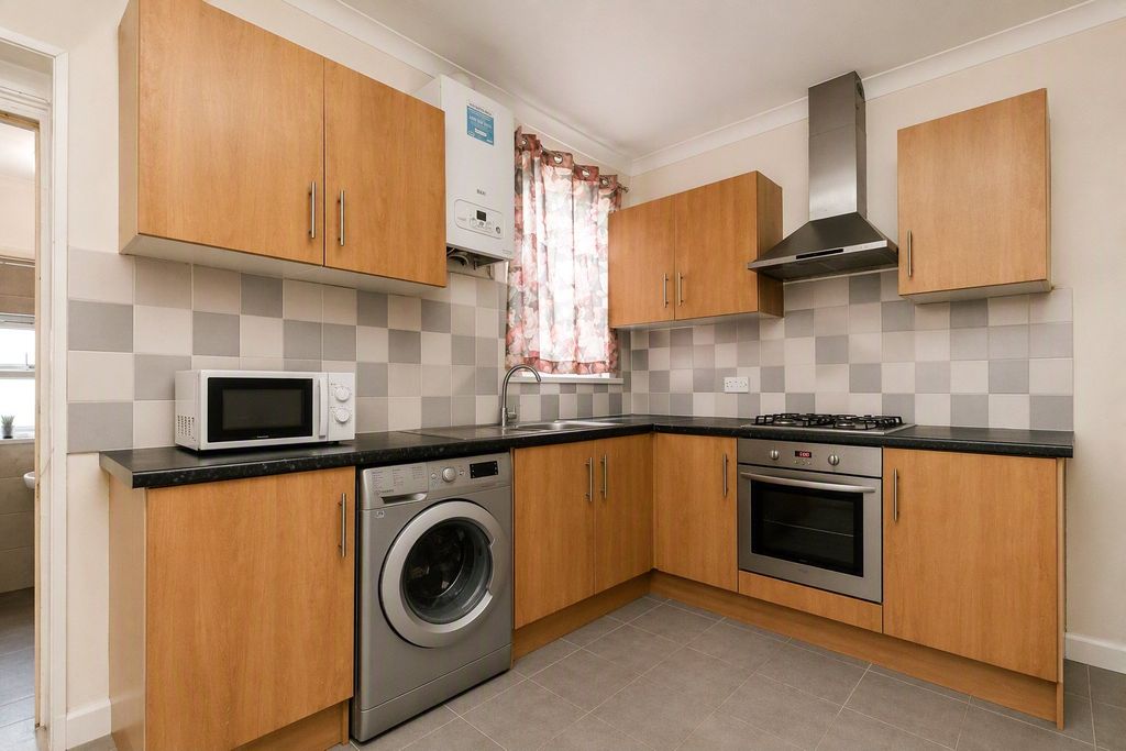 Property photo 3 of 7 Picture No. 16