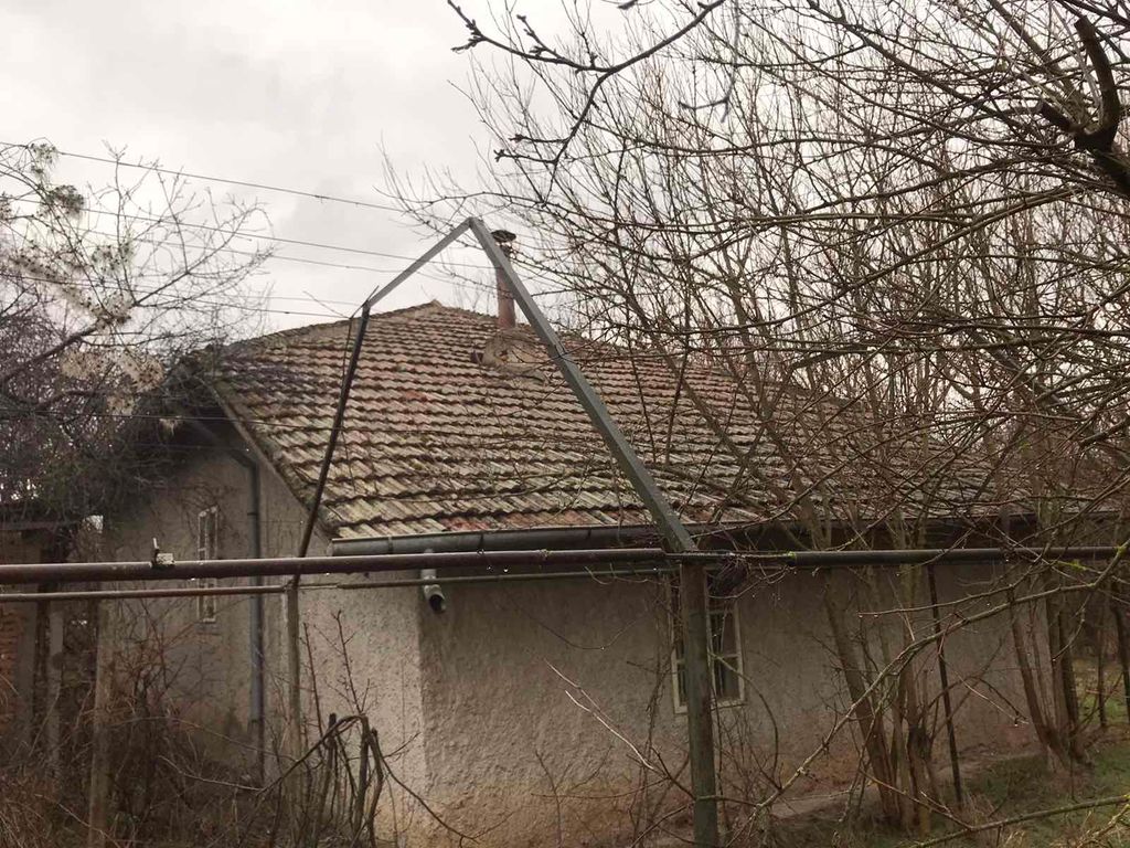 Property photo 3 of 7