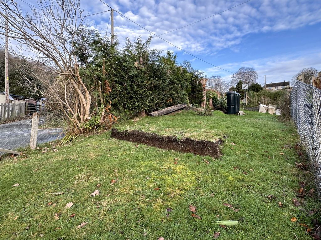 Property photo 2 of 16 Picture No. 22