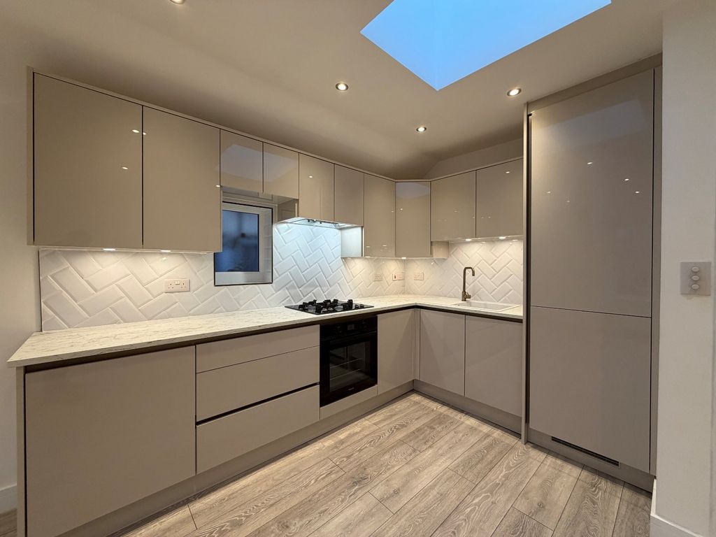 Property photo 2 of 6 Picture No. 01