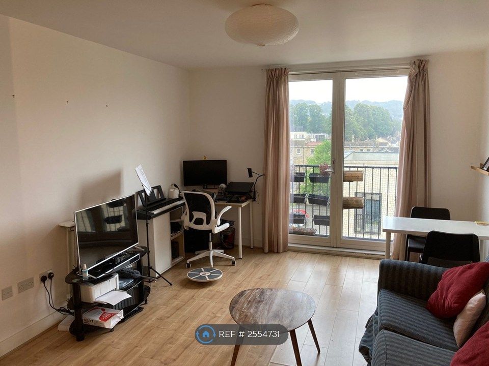 Property photo 1 of 6