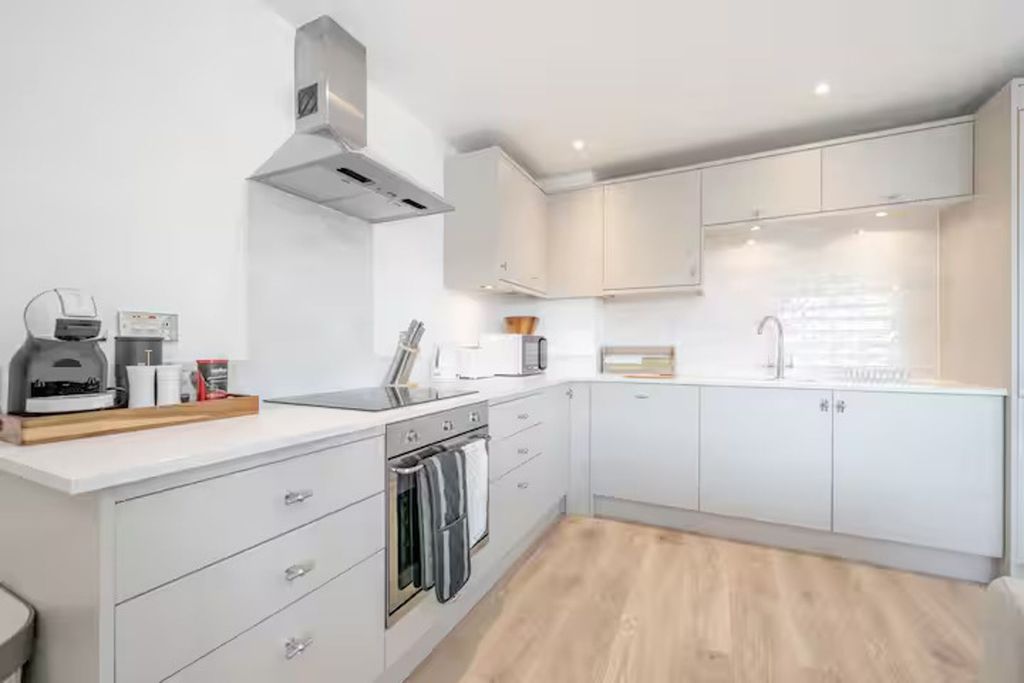 Property photo 2 of 45 Kitchen