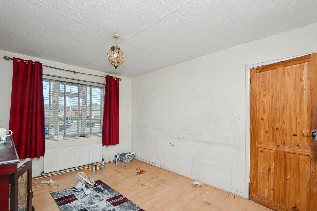 Property photo 2 of 9 20260827095500_Drd_6348_O2Olf.Jpg