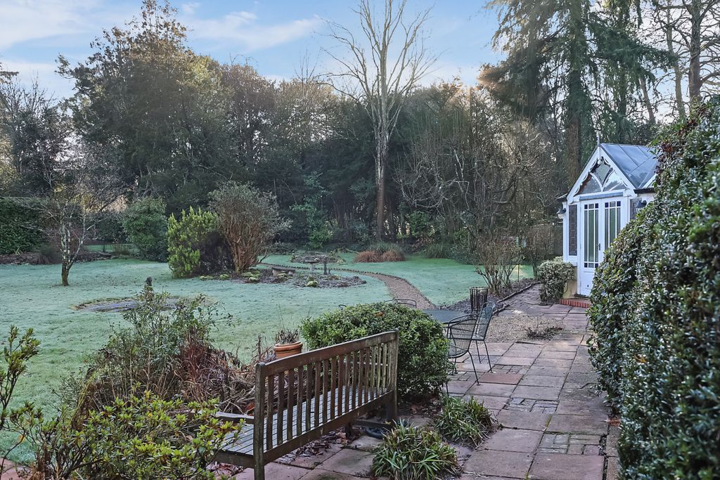 Property photo 2 of 27 Picture No. 37