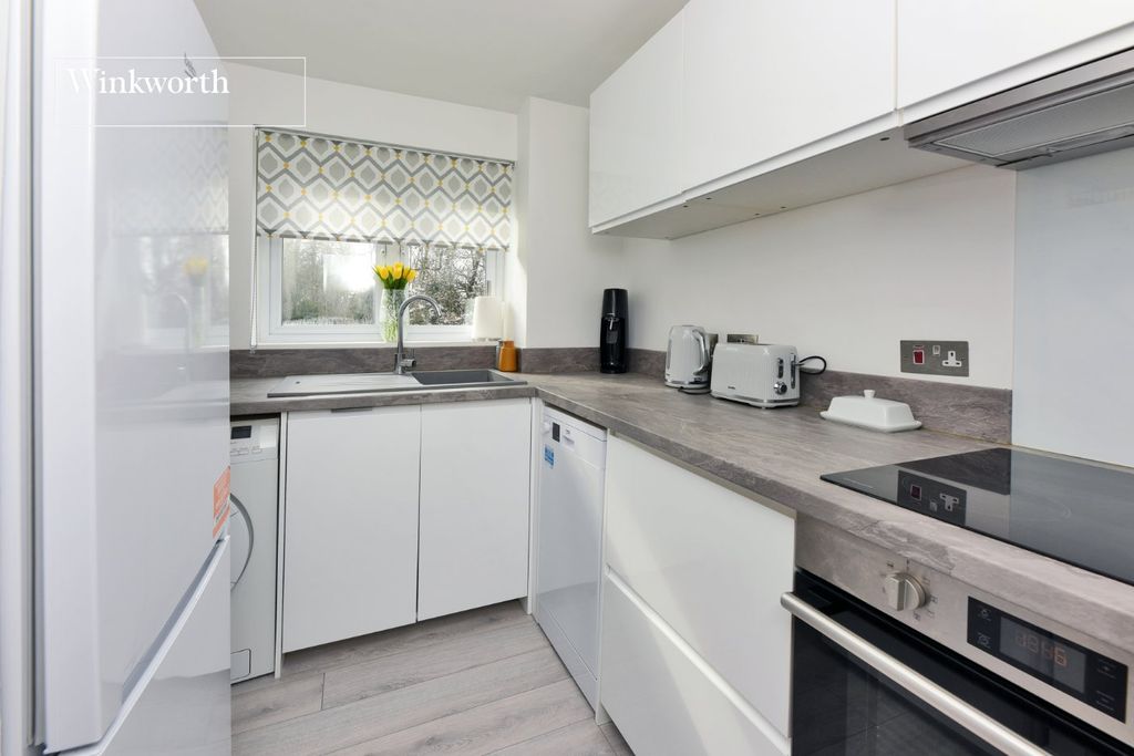 Property photo 1 of 14 Picture No. 05