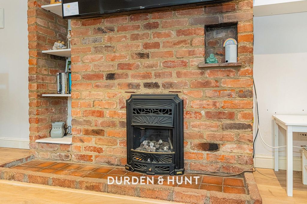 Property photo 3 of 22 Days-45.Jpg