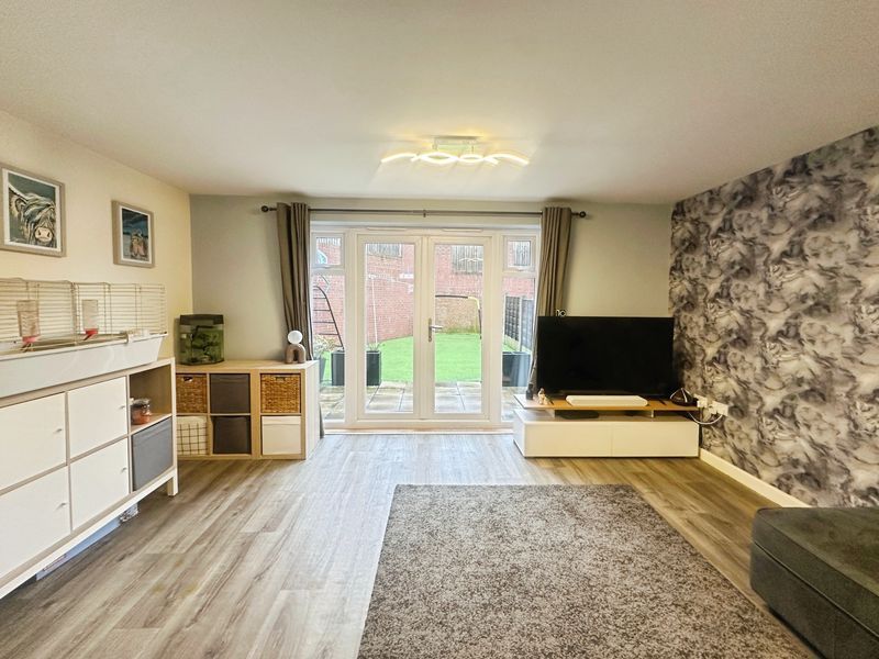 Property photo 2 of 16 Photo 6