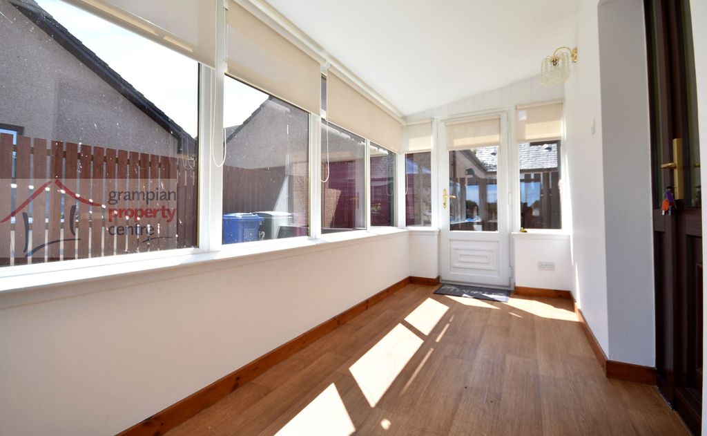 Property photo 3 of 18 c1.Jpg