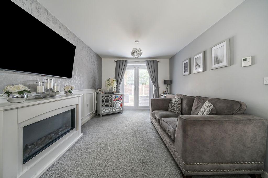 Property photo 3 of 14 1360281-1-68Fa2644c0933