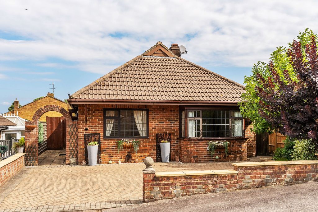 Property photo 1 of 15