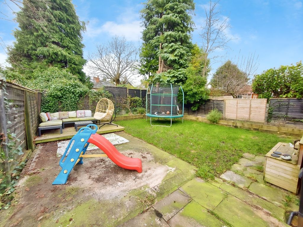 Property photo 2 of 22 Picture No. 25