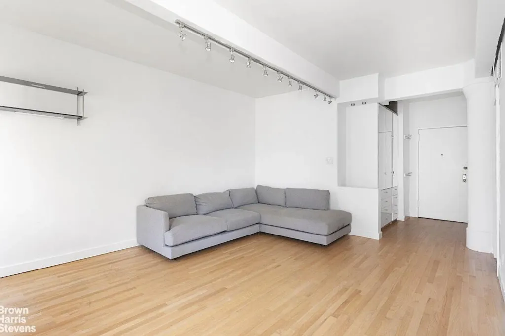 Property photo 3 of 8 <Alttext/>